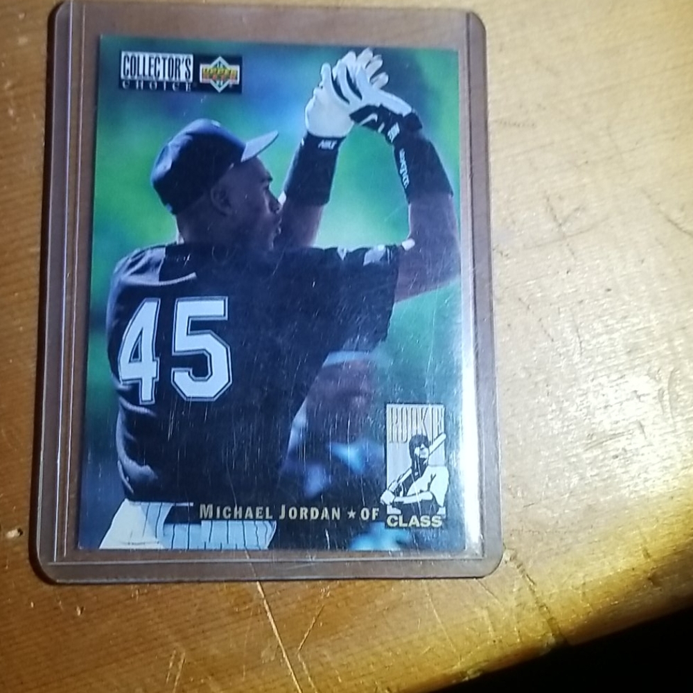 Michael Jordan baseball card